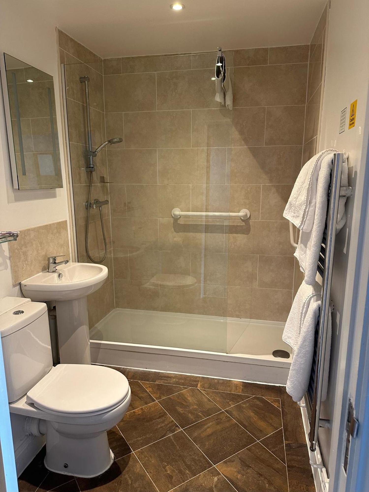 Hotel Western Priory 3*